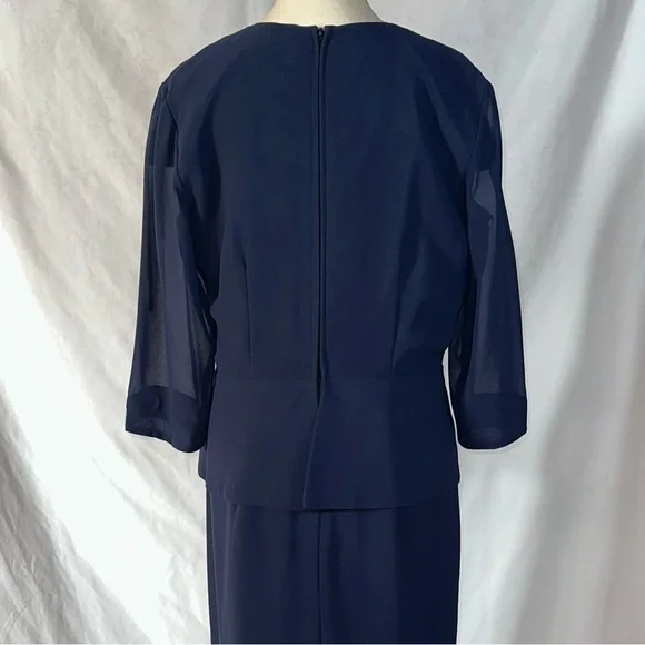 Danny & Nicole Mother Of The Bride Dress • Size 14 - Picture 4 of 7